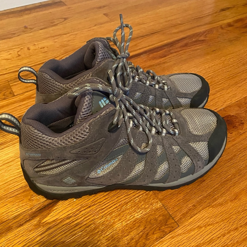Columbia hiking boots